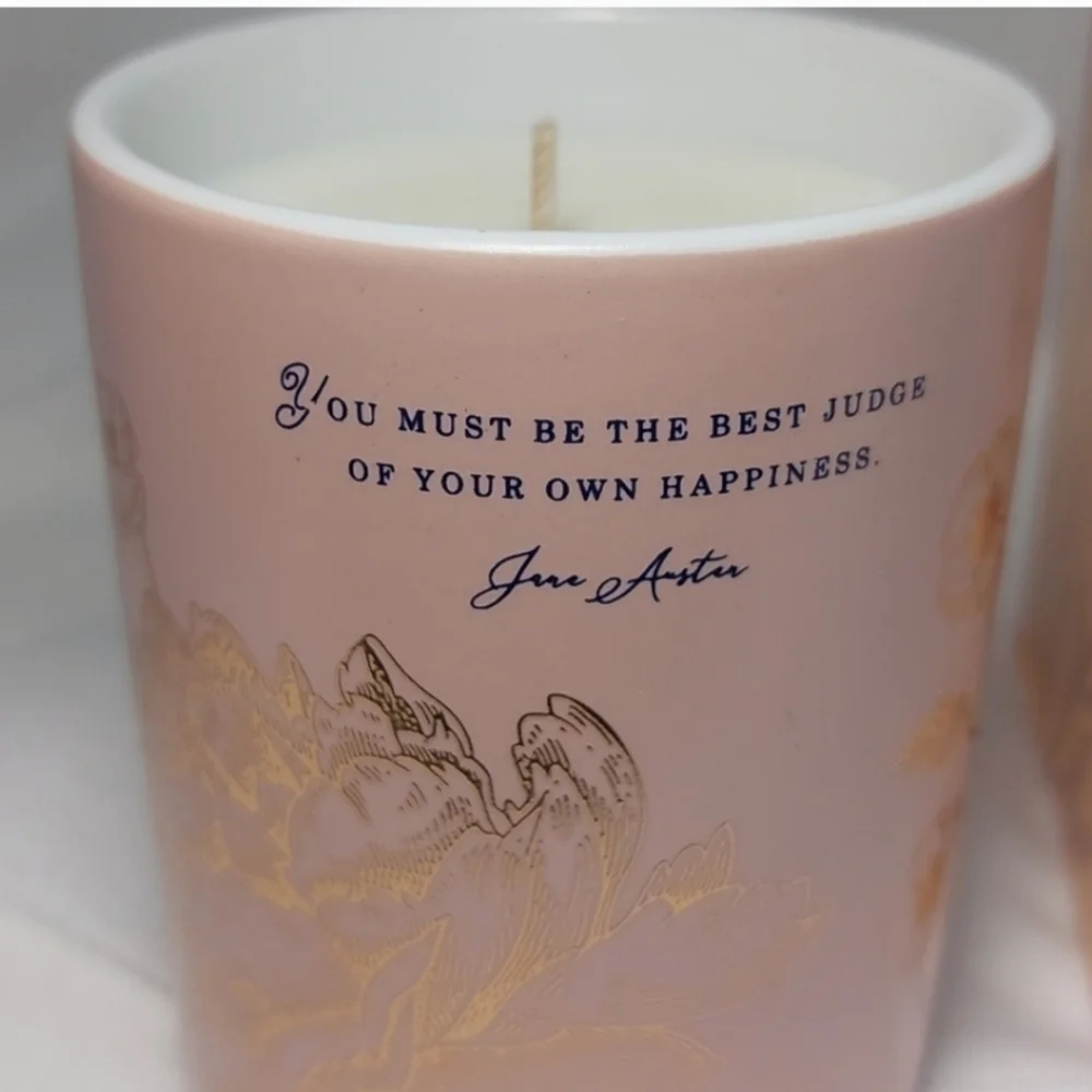 🌟 HOST PICK🌟, Jane Austen candle, burn time 50 hrs - Picture 2 of 5